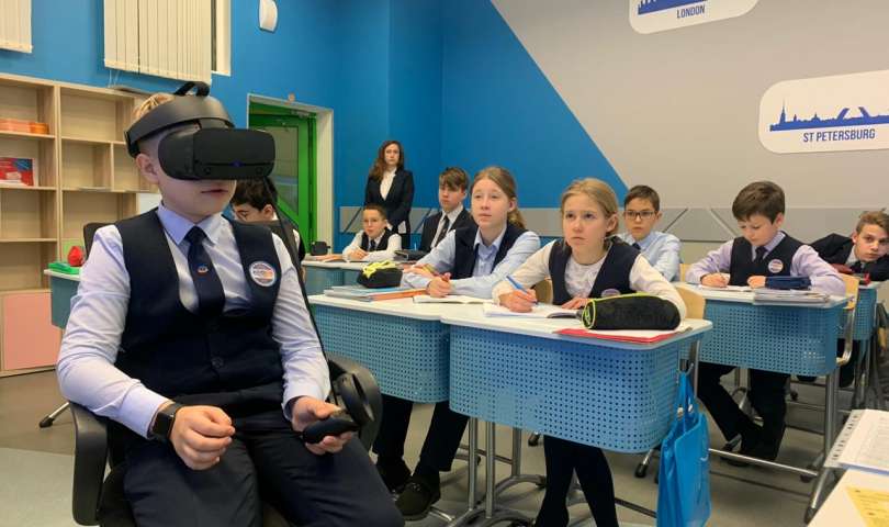 VR-технологии на уроке английского языка